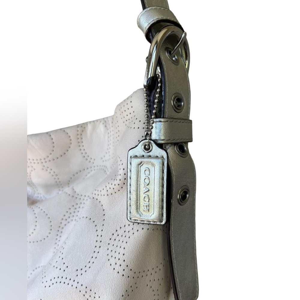 Vintage Coach Off White Leather Purse - Picture 4 of 8